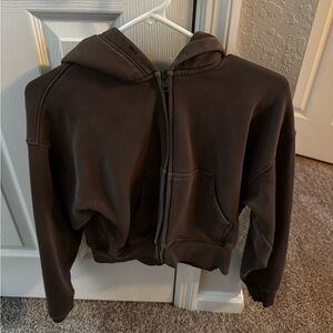 Aritzia Zip Up
